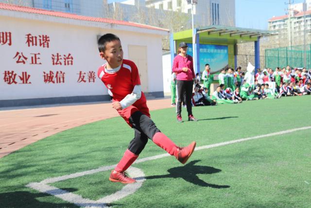 助力中国足球未来 U15国少选拔队赴英训练营
